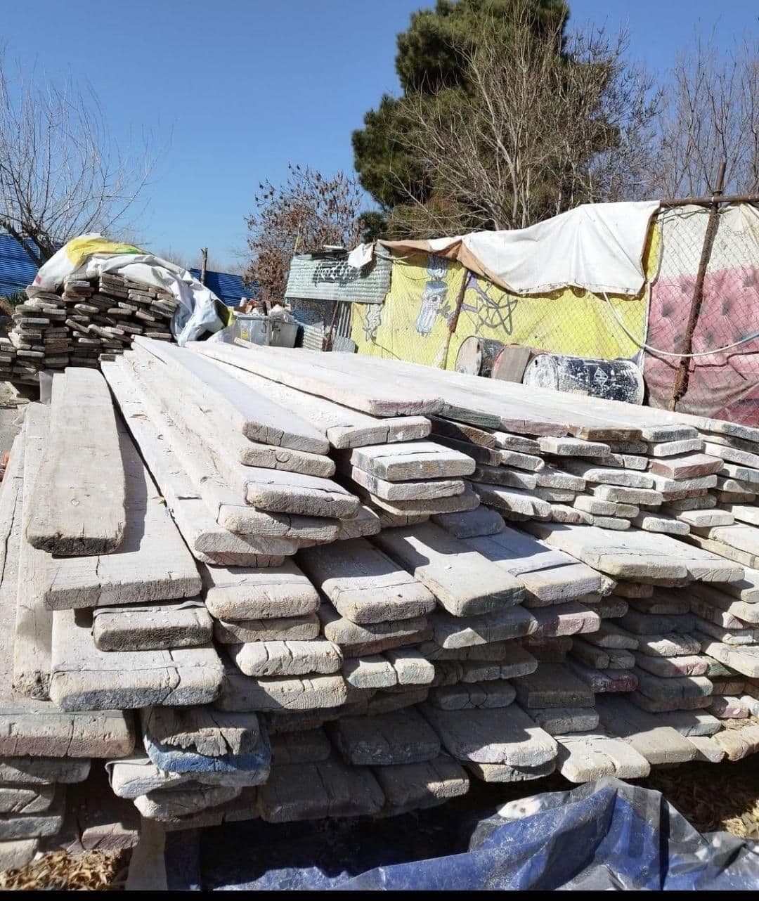 بشکه و تخته بنایی